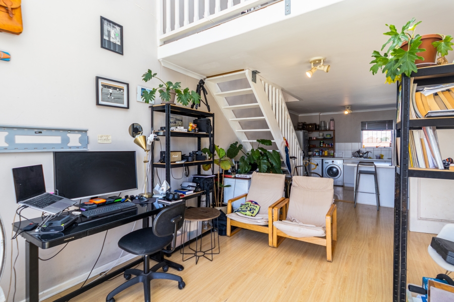 1 Bedroom Property for Sale in Green Point Western Cape